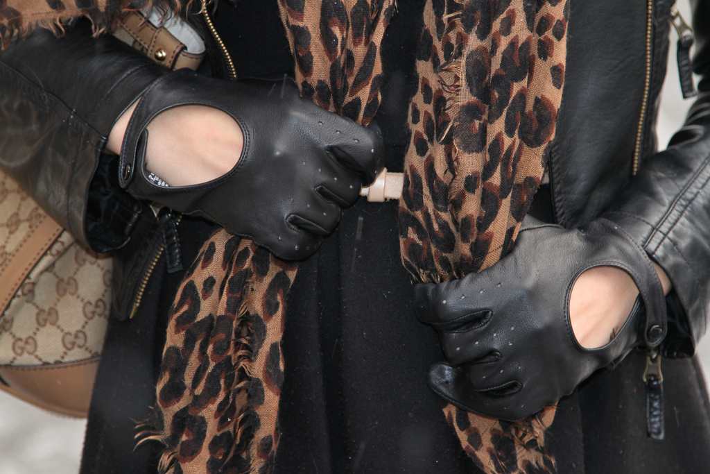 winter accessories, gucci, louis vuitton