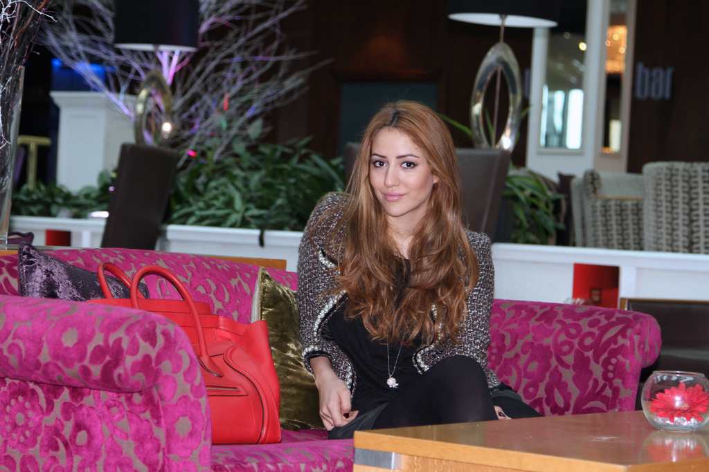 amazing outfit, girl with red, lips, make up, how to , hair