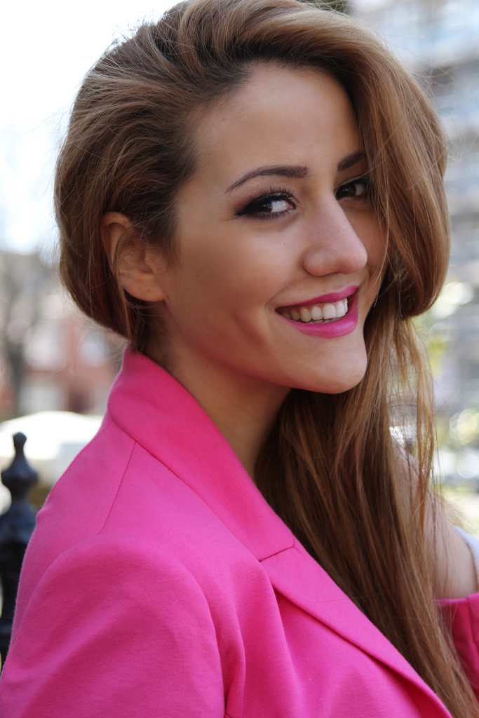 fuschia lips