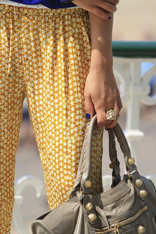 outfit, personal style blog, outfit of the day, street style, uk fashion blog, girissima, yellow harem pants, glam and glitter, ootd, balenciaga giant part time, jimmy choo yellow, 