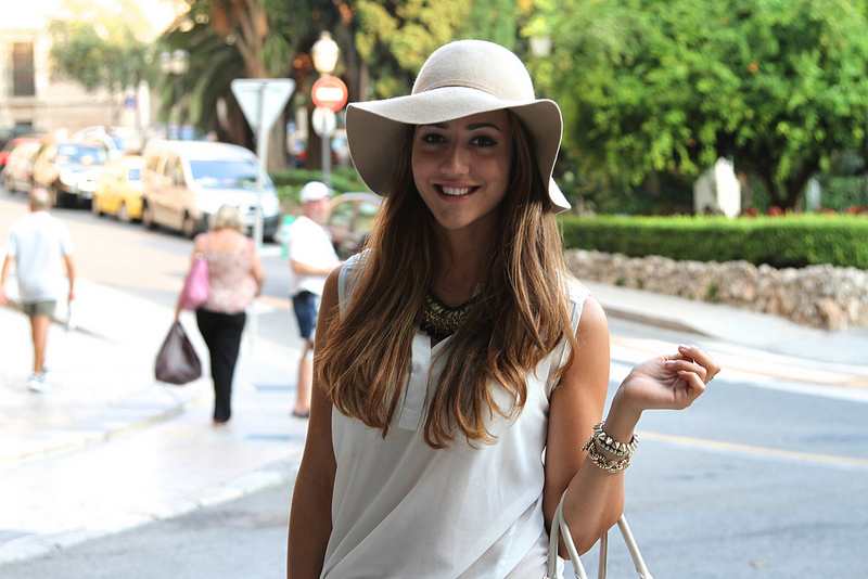 mallorca foord, streetstyle blog, personal style outfit, ootd, valentino shoes, prada saffiano tote, blogger, uk, mallorca, spain, burgundy skirt, white shirt, beige hat,