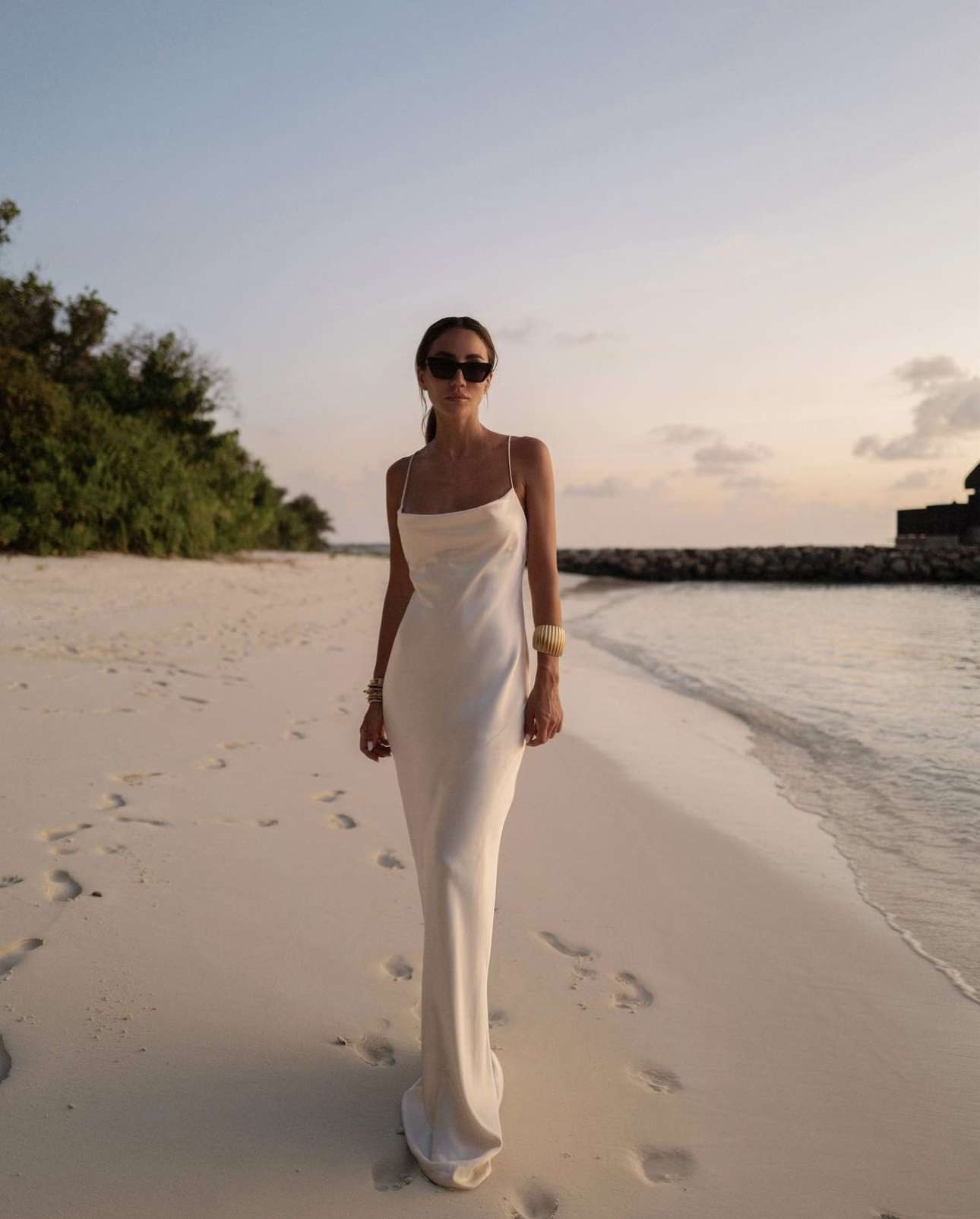 yearly-review-2023-tamara-kalinic-beach-look-white-maxi-dress