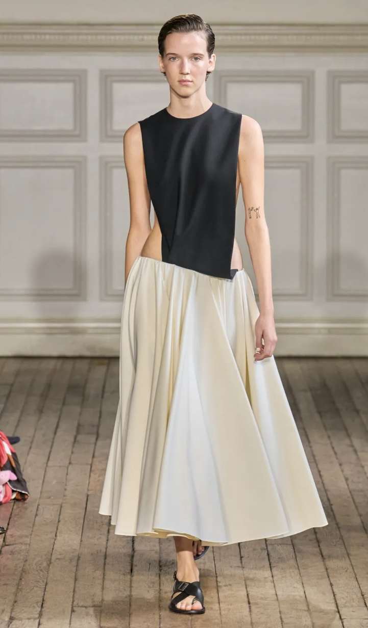 LFW-trends-tamara-kalinic-poodle-emilia-wickstead-1