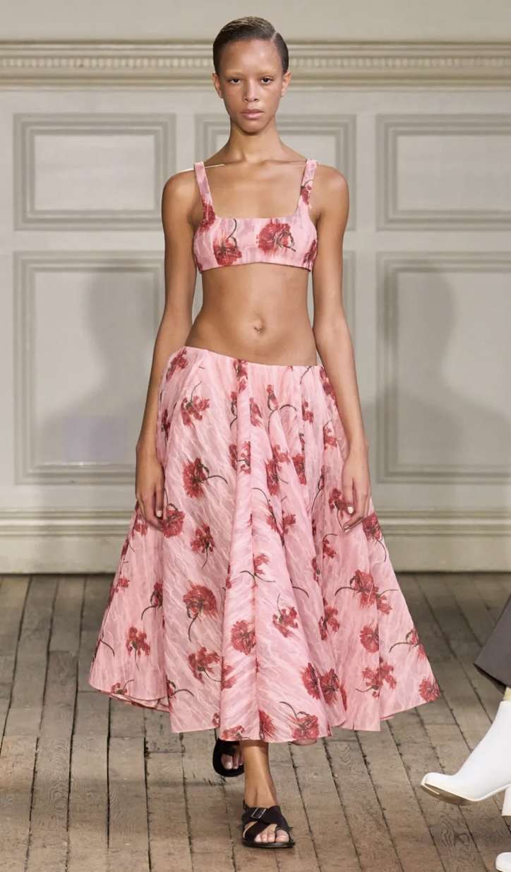 LFW-trends-tamara-kalinic-poodle-emilia-wickstead-2