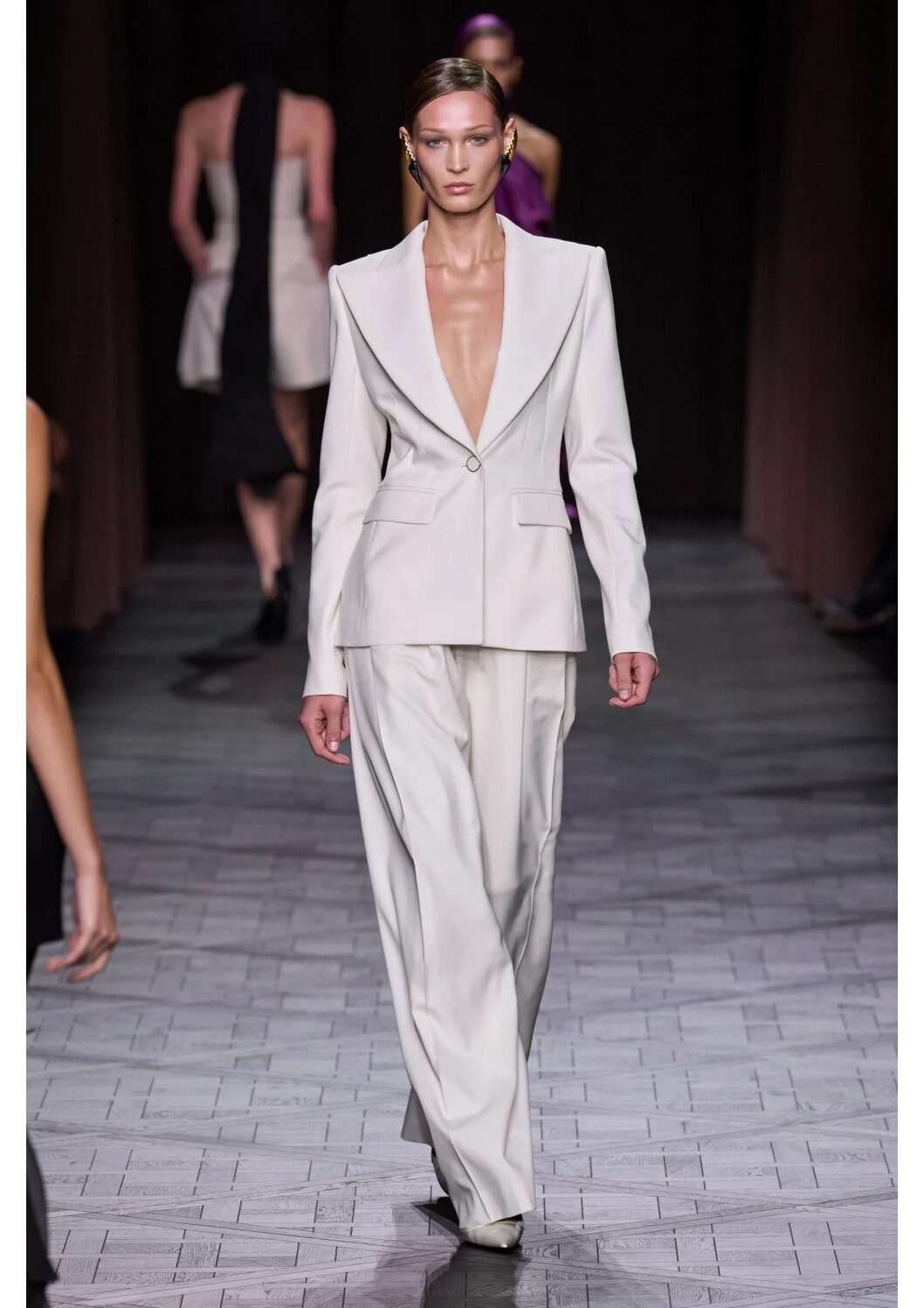 PFW-SS25-trends-tamara-kalinic-suiting-nina-ricci