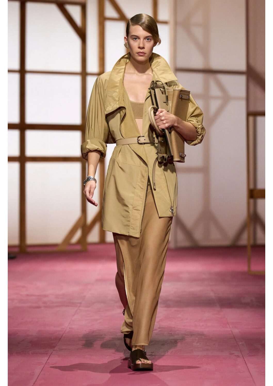 PFW-SS25-trends-tamara-kalinic-maximalist-hermes