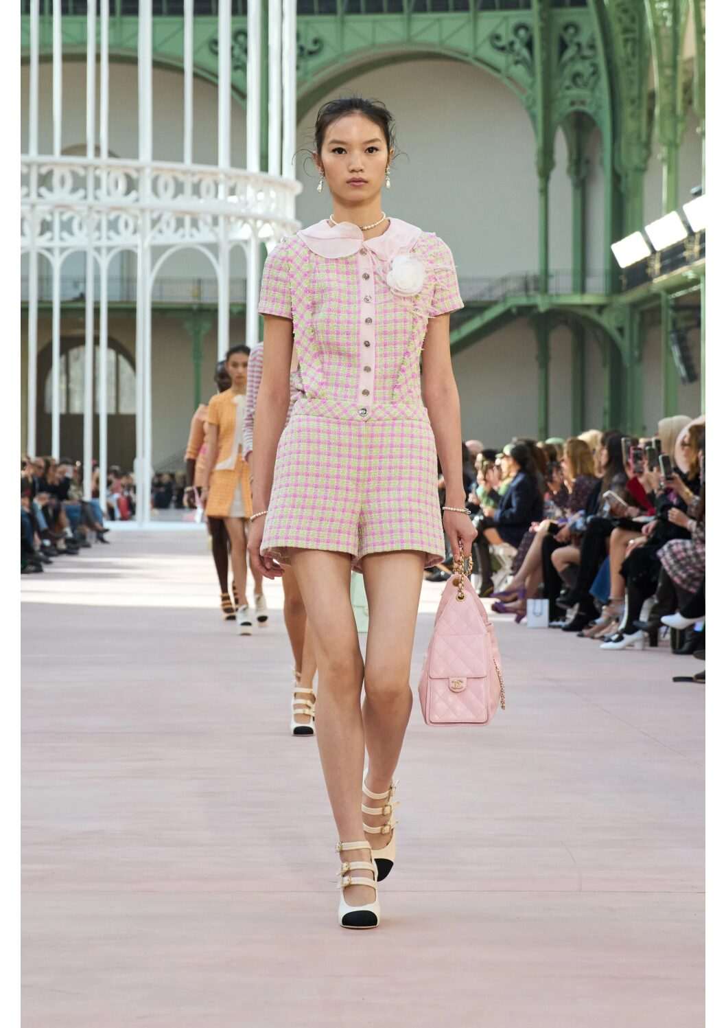 PFW-SS25-trends-tamara-kalinic-pastels-chanel