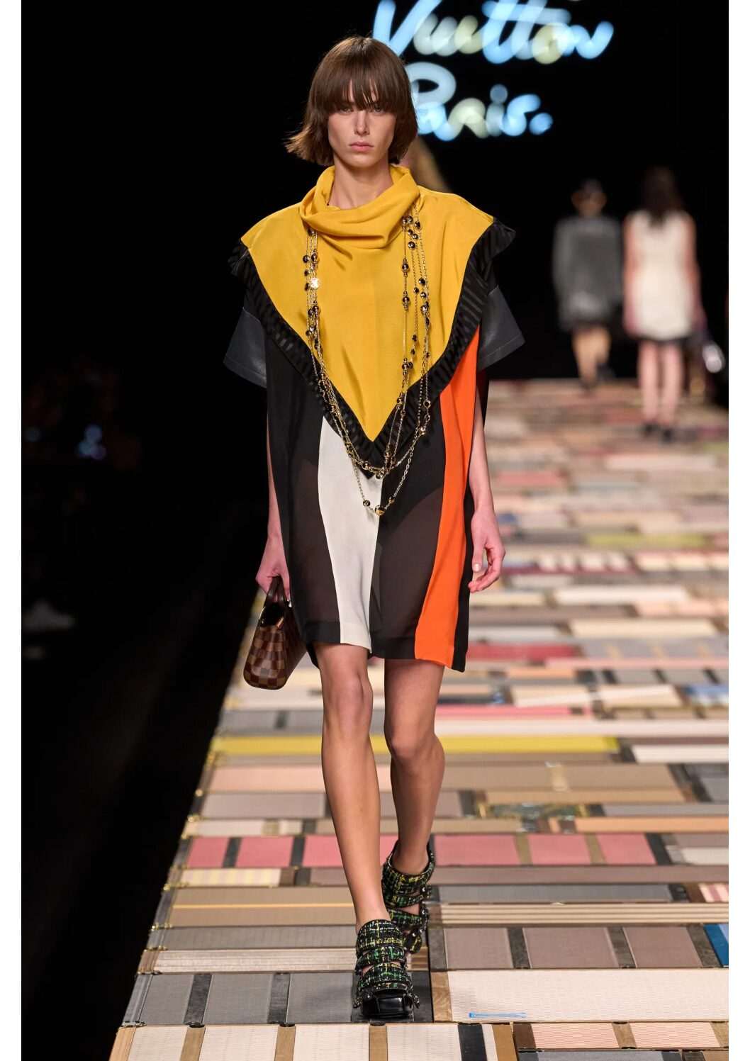 PFW-SS25-tamara-kalinic-trends-clashing-prints-lv