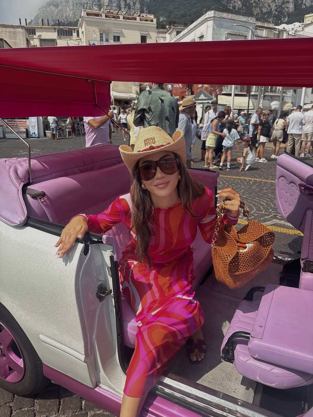 Accessories-That-Makes-Summer-Outfits-Pop
