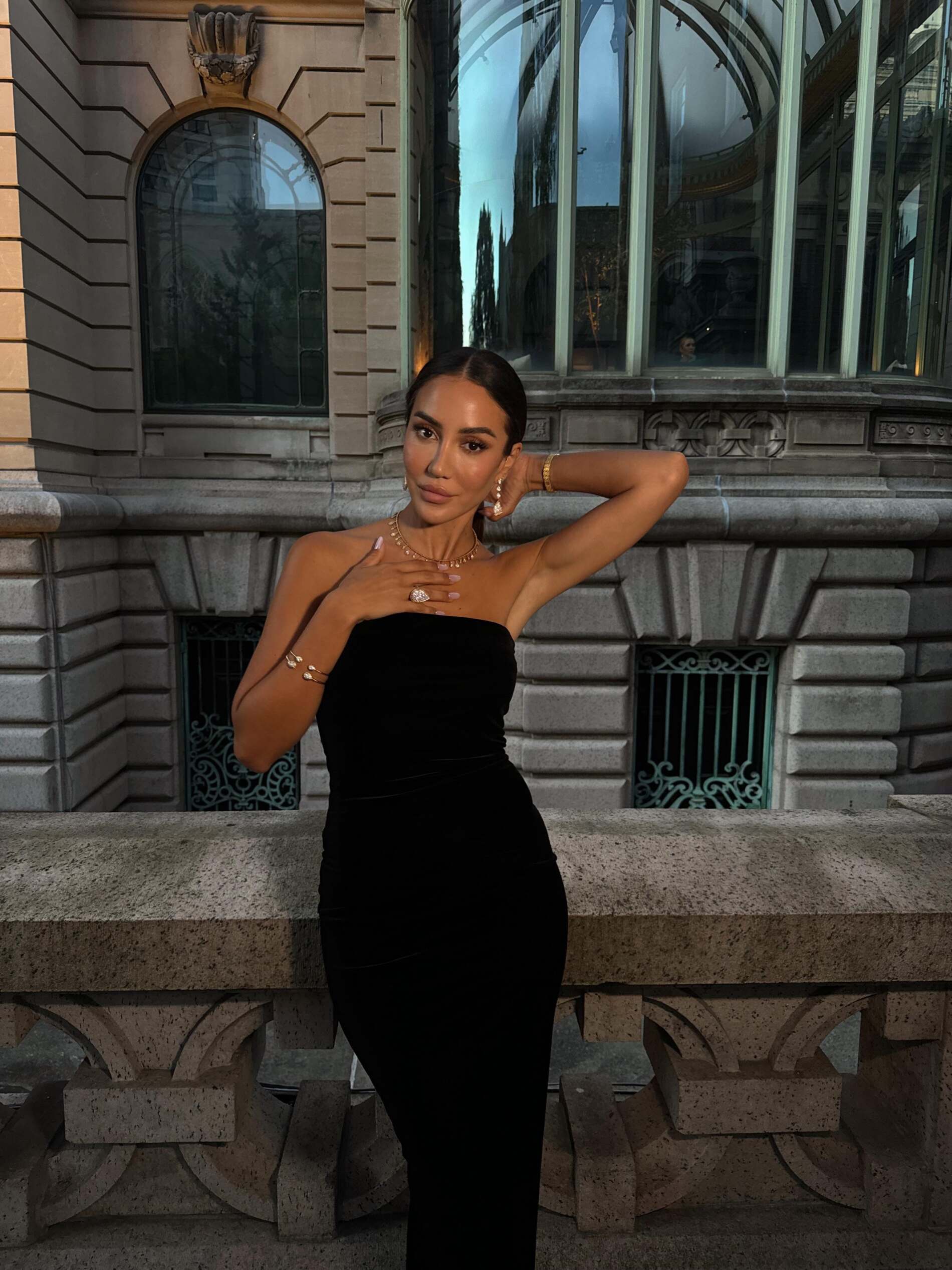 How-to-Dress-for-Event -Season