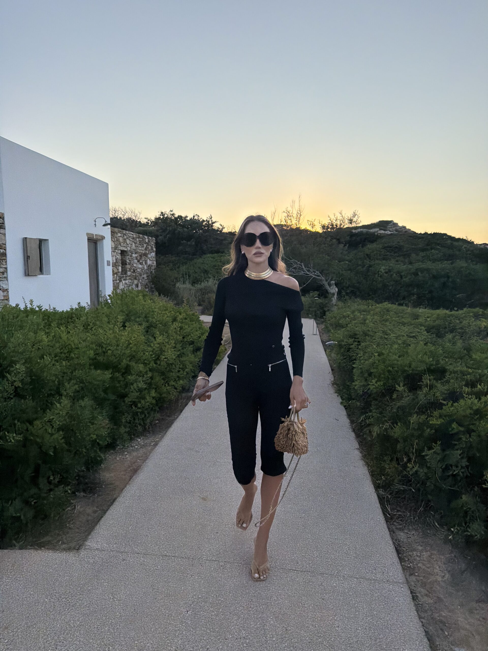 the-rooster-antiparos-hotel.jpg the-rooster-antiparos-hotel.jpg