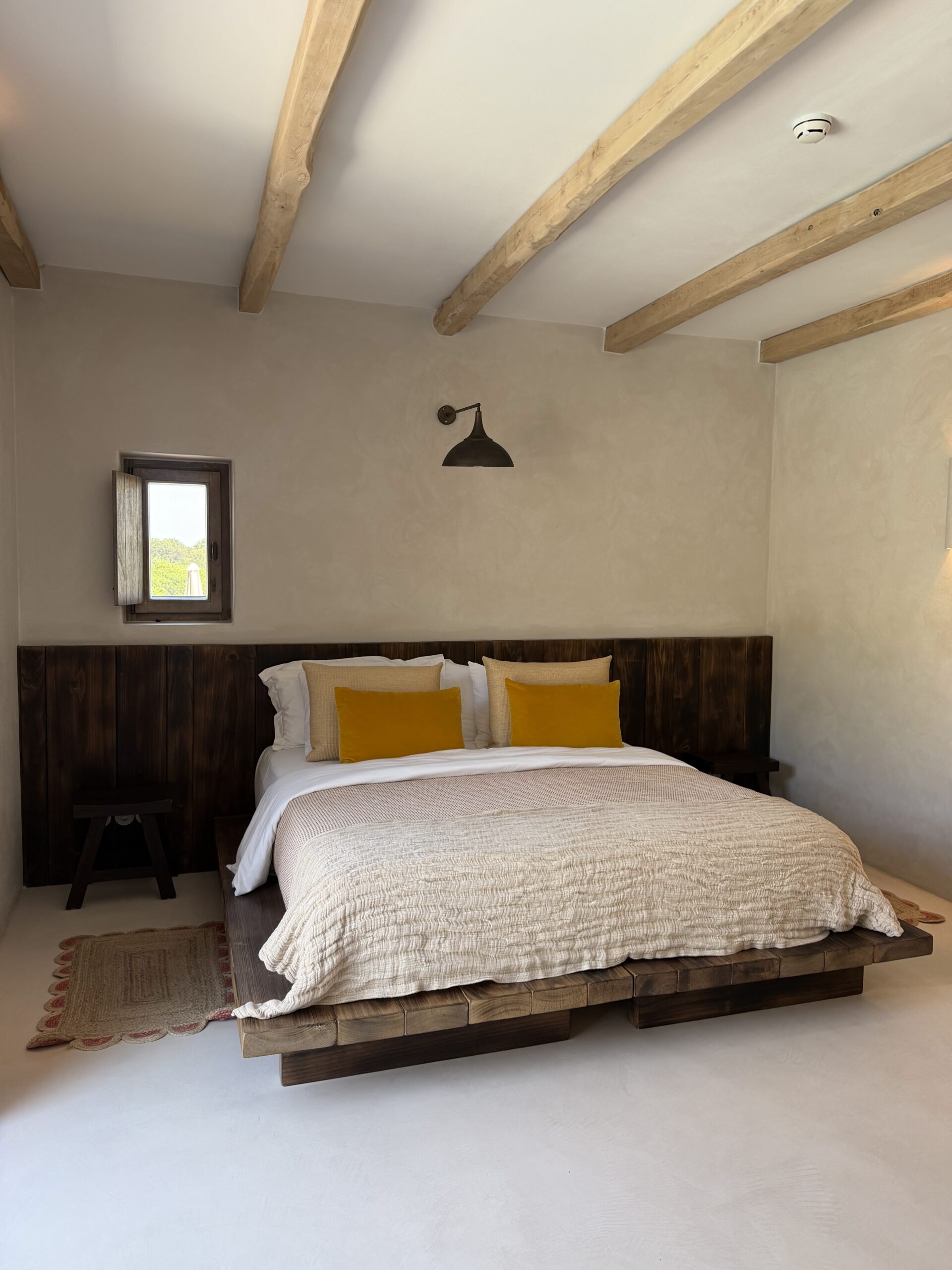the-rooster-antiparos-hotel.jpg