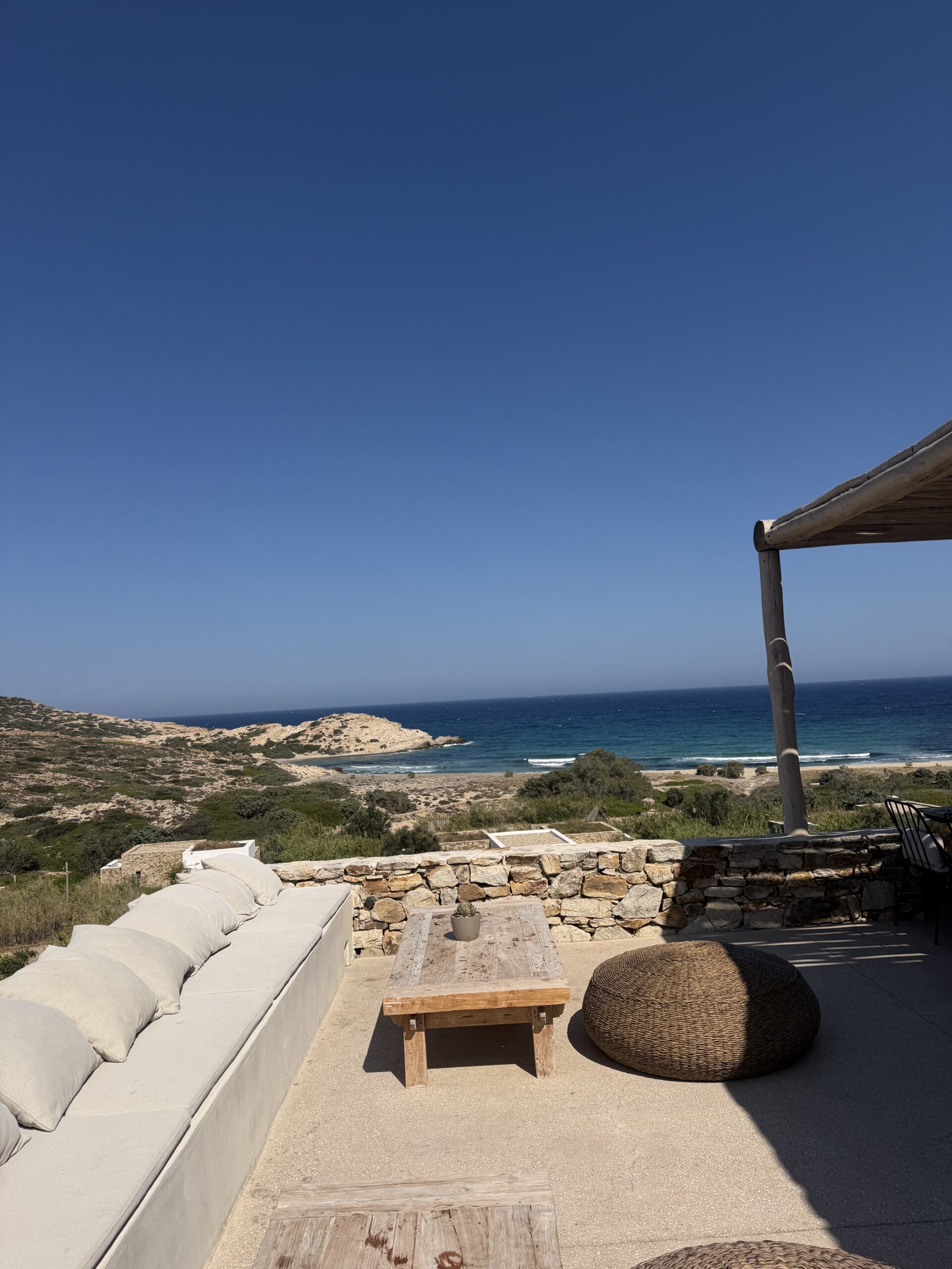 the-rooster-antiparos-hotel.jpg the-rooster-antiparos-hotel.jpg